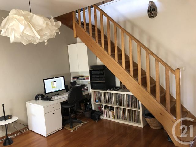Appartement Duplex à vendre - 5 pièces - 126.0 m2 - MARSEILLE - 13012 - PROVENCE-ALPES-COTE-D-AZUR - Century 21 Alphée Immobilier Appartement Duplex à vendre - 5 pièces - 126.0 m2 - MARSEILLE - 13012 - PROVENCE-ALPES-COTE-D-AZUR - Century 21 Alphée Immobilier