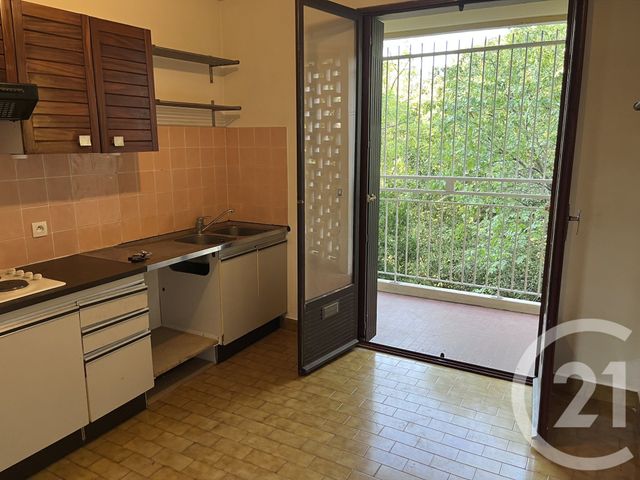Appartement T3 à vendre - 3 pièces - 73.12 m2 - MARSEILLE - 13012 - PROVENCE-ALPES-COTE-D-AZUR - Century 21 Alphée Sga