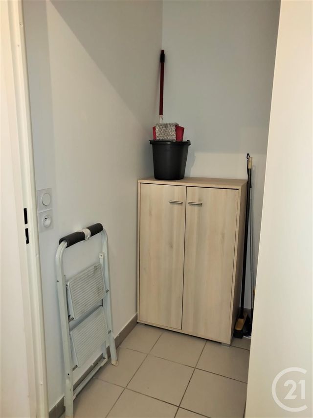 Afficher la photo en grand Appartement T3 à vendre - 3 pièces - 58.04 m2 - MARSEILLE - 13012 - PROVENCE-ALPES-COTE-D-AZUR - Century 21 Alphée Immobilier