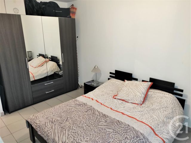 Afficher la photo en grand Appartement T3 à vendre - 3 pièces - 58.04 m2 - MARSEILLE - 13012 - PROVENCE-ALPES-COTE-D-AZUR - Century 21 Alphée Immobilier