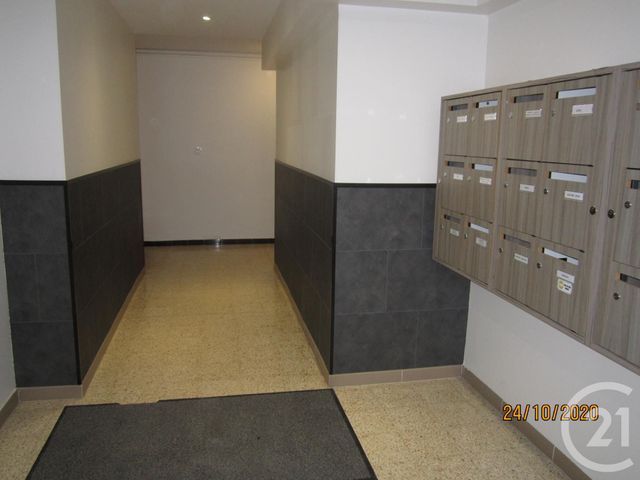 Afficher la photo en grand Appartement F2 à louer - 2 pièces - 42.05 m2 - MARSEILLE - 13008 - PROVENCE-ALPES-COTE-D-AZUR - Century 21 Alphée Immobilier