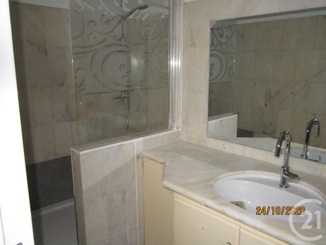 Afficher la photo en grand Appartement F2 à louer - 2 pièces - 42.05 m2 - MARSEILLE - 13008 - PROVENCE-ALPES-COTE-D-AZUR - Century 21 Alphée Immobilier