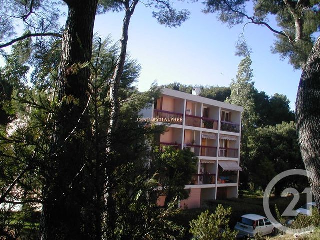 Afficher la photo en grand Appartement F4 à vendre - 3 pièces - 60.0 m2 - MARSEILLE - 13013 - PROVENCE-ALPES-COTE-D-AZUR - Century 21 Alphée Immobilier