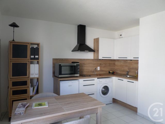 Afficher la photo en grand Studio à louer - 1 pièce - 22.74 m2 - MARSEILLE - 13012 - PROVENCE-ALPES-COTE-D-AZUR - Century 21 Alphée Immobilier