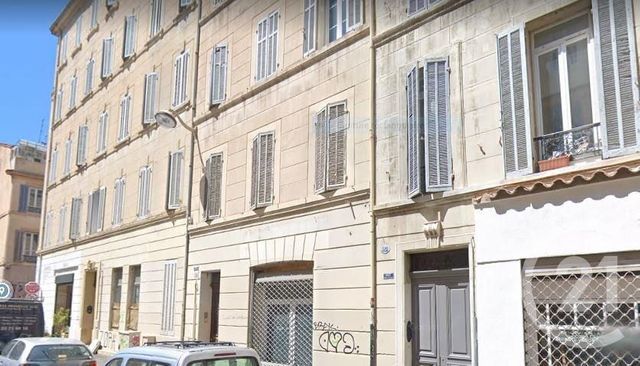 Appartement T2 à louer - 2 pièces - 33.08 m2 - MARSEILLE - 13005 - PROVENCE-ALPES-COTE-D-AZUR - Century 21 Alphée Immobilier Appartement T2 à louer - 2 pièces - 33.08 m2 - MARSEILLE - 13005 - PROVENCE-ALPES-COTE-D-AZUR - Century 21 Alphée Immobilier
