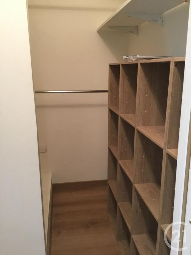 Appartement Duplex à louer - 3 pièces - 90.15 m2 - MARSEILLE - 13012 - PROVENCE-ALPES-COTE-D-AZUR - Century 21 Alphée Immobilier Appartement Duplex à louer - 3 pièces - 90.15 m2 - MARSEILLE - 13012 - PROVENCE-ALPES-COTE-D-AZUR - Century 21 Alphée Immobilier