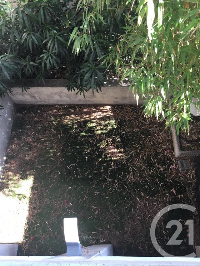 Appartement Duplex à louer - 3 pièces - 90.15 m2 - MARSEILLE - 13012 - PROVENCE-ALPES-COTE-D-AZUR - Century 21 Alphée Immobilier Appartement Duplex à louer - 3 pièces - 90.15 m2 - MARSEILLE - 13012 - PROVENCE-ALPES-COTE-D-AZUR - Century 21 Alphée Immobilier