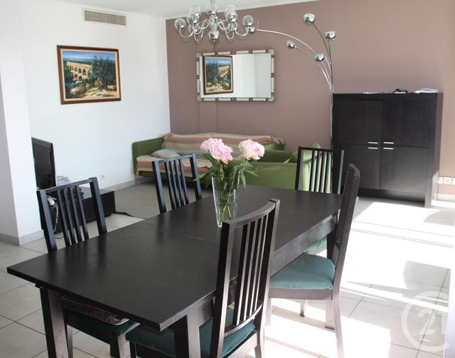 Appartement F4 à vendre - 4 pièces - 97.72 m2 - MARSEILLE - 13012 - PROVENCE-ALPES-COTE-D-AZUR - Century 21 Alphée Immobilier Appartement F4 à vendre - 4 pièces - 97.72 m2 - MARSEILLE - 13012 - PROVENCE-ALPES-COTE-D-AZUR - Century 21 Alphée Immobilier