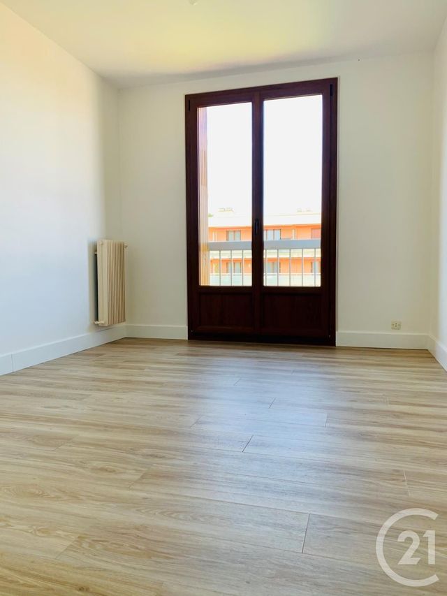 Appartement T3 à louer - 3 pièces - 65.41 m2 - MARSEILLE - 13012 - PROVENCE-ALPES-COTE-D-AZUR - Century 21 Alphée Immobilier Appartement T3 à louer - 3 pièces - 65.41 m2 - MARSEILLE - 13012 - PROVENCE-ALPES-COTE-D-AZUR - Century 21 Alphée Immobilier