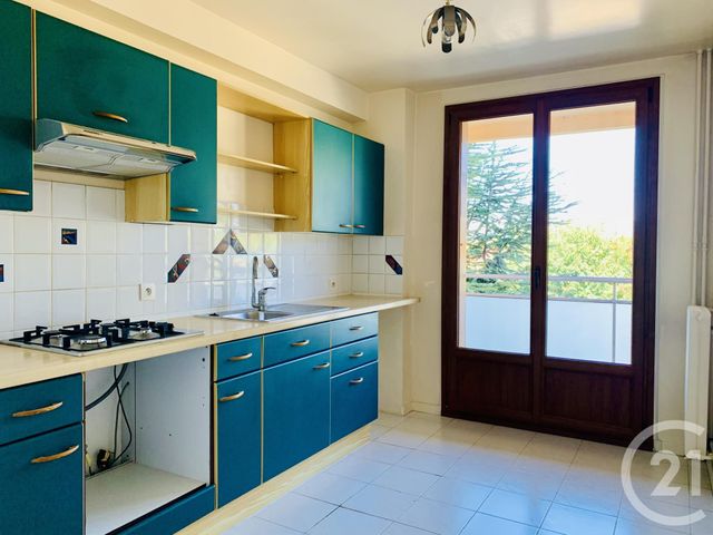 Appartement T3 à louer - 3 pièces - 65.41 m2 - MARSEILLE - 13012 - PROVENCE-ALPES-COTE-D-AZUR - Century 21 Alphée Immobilier Appartement T3 à louer - 3 pièces - 65.41 m2 - MARSEILLE - 13012 - PROVENCE-ALPES-COTE-D-AZUR - Century 21 Alphée Immobilier
