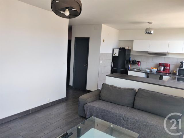 Appartement T3 à vendre - 3 pièces - 65.26 m2 - MARSEILLE - 13004 - PROVENCE-ALPES-COTE-D-AZUR - Century 21 Alphée Immobilier Appartement T3 à vendre - 3 pièces - 65.26 m2 - MARSEILLE - 13004 - PROVENCE-ALPES-COTE-D-AZUR - Century 21 Alphée Immobilier