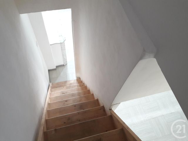 Appartement T2 à louer - 2 pièces - 45.67 m2 - MARSEILLE - 13004 - PROVENCE-ALPES-COTE-D-AZUR - Century 21 Alphée Immobilier Appartement T2 à louer - 2 pièces - 45.67 m2 - MARSEILLE - 13004 - PROVENCE-ALPES-COTE-D-AZUR - Century 21 Alphée Immobilier