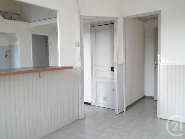 Appartement T2 à louer - 2 pièces - 45.67 m2 - MARSEILLE - 13004 - PROVENCE-ALPES-COTE-D-AZUR - Century 21 Alphée Immobilier Appartement T2 à louer - 2 pièces - 45.67 m2 - MARSEILLE - 13004 - PROVENCE-ALPES-COTE-D-AZUR - Century 21 Alphée Immobilier