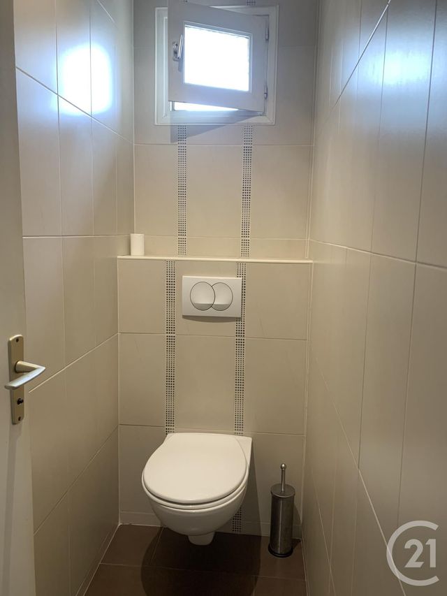 Afficher la photo en grand Appartement T3 à louer - 3 pièces - 67.0 m2 - MARSEILLE - 13012 - PROVENCE-ALPES-COTE-D-AZUR - Century 21 Alphée Immobilier
