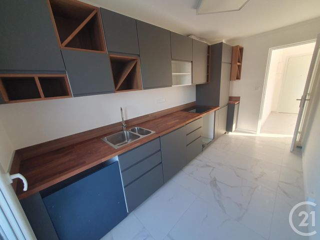 Appartement T3 à vendre - 3 pièces - 67.15 m2 - MARSEILLE - 13012 - PROVENCE-ALPES-COTE-D-AZUR - Century 21 Alphée Sga