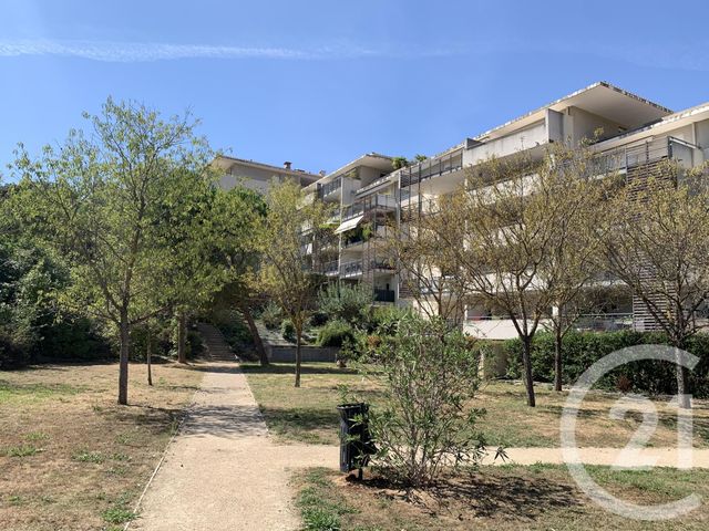 Appartement T2 à louer - 2 pièces - 48.0 m2 - MARSEILLE - 13013 - PROVENCE-ALPES-COTE-D-AZUR - Century 21 Alphée Sga
