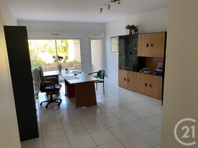 entreprise à louer - 75.0 m2 - MARSEILLE - 13 - PROVENCE-ALPES-COTE-D-AZUR - Century 21 Alphée Sga