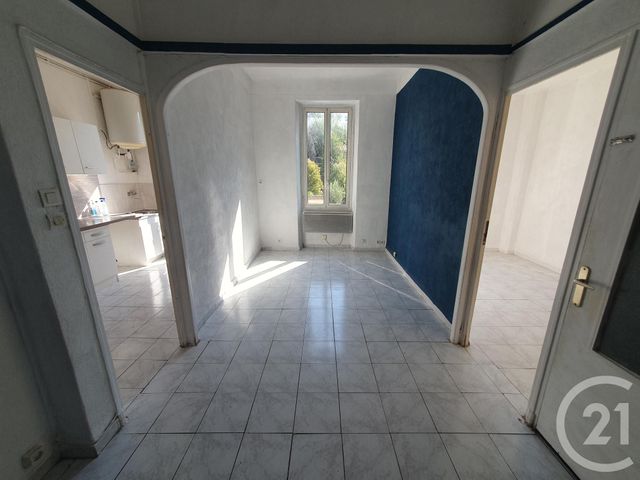 Appartement T2 à vendre - 2 pièces - 35.68 m2 - MARSEILLE - 13004 - PROVENCE-ALPES-COTE-D-AZUR - Century 21 Alphée Sga