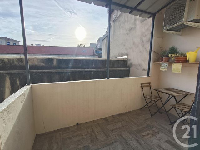 Appartement T2 à vendre - 2 pièces - 51.53 m2 - MARSEILLE - 13006 - PROVENCE-ALPES-COTE-D-AZUR - Century 21 Alphée Sga