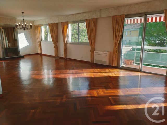 Appartement à vendre - 5 pièces - 149.07 m2 - MARSEILLE - 13012 - PROVENCE-ALPES-COTE-D-AZUR - Century 21 Alphée Sga