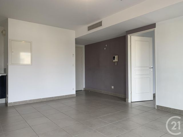 Appartement T2 à louer - 2 pièces - 47.36 m2 - MARSEILLE - 13009 - PROVENCE-ALPES-COTE-D-AZUR - Century 21 Alphée Sga