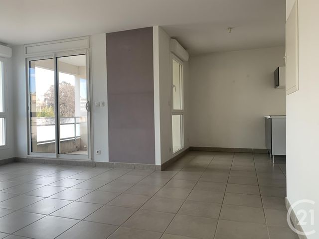 Appartement T2 à louer - 2 pièces - 47.36 m2 - MARSEILLE - 13009 - PROVENCE-ALPES-COTE-D-AZUR - Century 21 Alphée Sga
