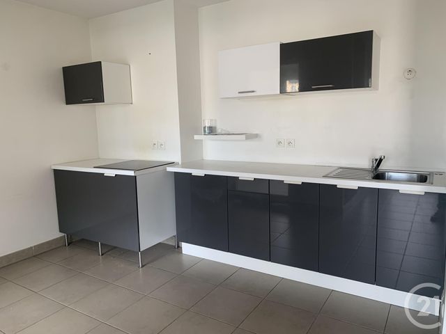 Appartement T2 à louer - 2 pièces - 47.36 m2 - MARSEILLE - 13009 - PROVENCE-ALPES-COTE-D-AZUR - Century 21 Alphée Sga