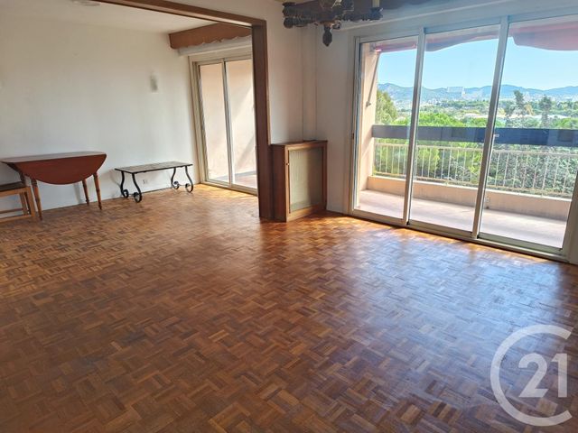 Appartement T5 à vendre - 5 pièces - 90.09 m2 - MARSEILLE - 13012 - PROVENCE-ALPES-COTE-D-AZUR - Century 21 Alphée Sga