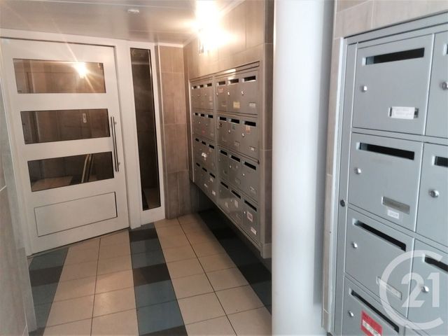 Appartement T2 à louer - 2 pièces - 34.54 m2 - MARSEILLE - 13008 - PROVENCE-ALPES-COTE-D-AZUR - Century 21 Alphée Sga