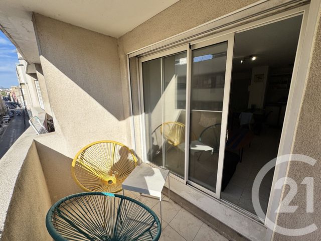 Appartement T2 à louer - 2 pièces - 34.54 m2 - MARSEILLE - 13008 - PROVENCE-ALPES-COTE-D-AZUR - Century 21 Alphée Sga