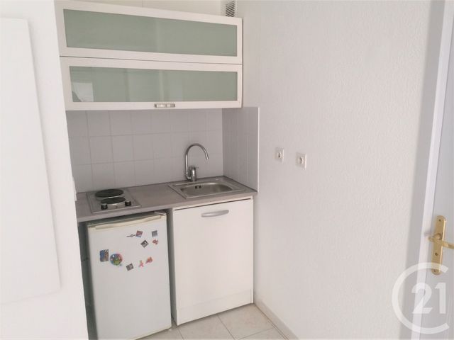 Appartement T2 à louer - 2 pièces - 34.54 m2 - MARSEILLE - 13008 - PROVENCE-ALPES-COTE-D-AZUR - Century 21 Alphée Sga