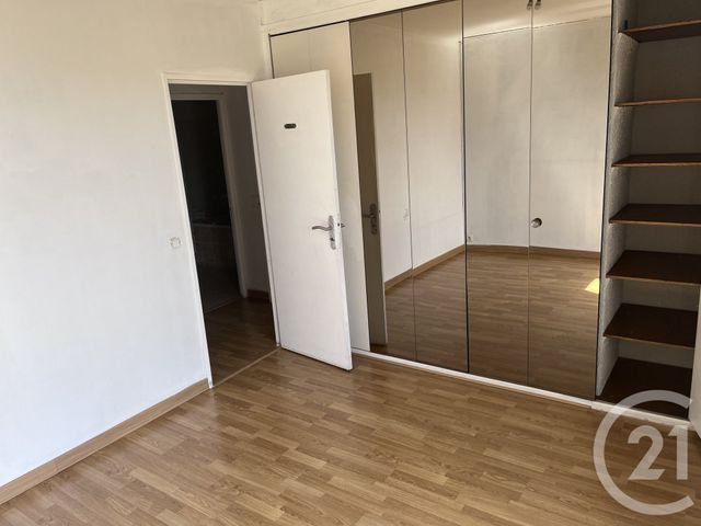 Appartement T3 à vendre - 3 pièces - 60.35 m2 - MARSEILLE - 13012 - PROVENCE-ALPES-COTE-D-AZUR - Century 21 Alphée Sga