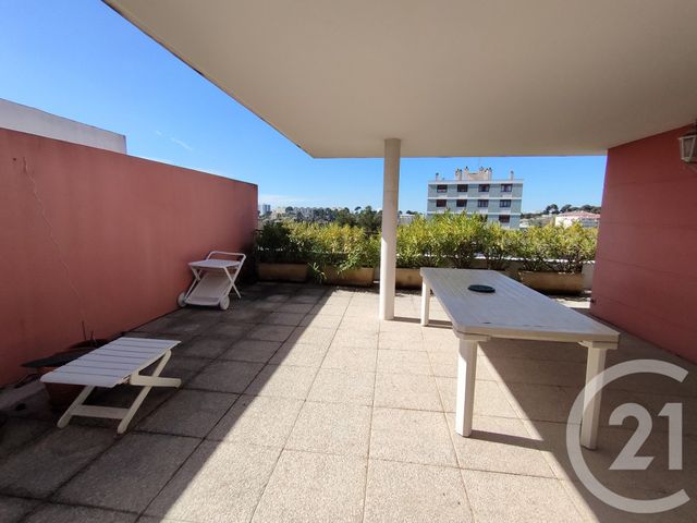 Appartement F5 à vendre - 4 pièces - 111.64 m2 - MARSEILLE - 13013 - PROVENCE-ALPES-COTE-D-AZUR - Century 21 Alphée Sga