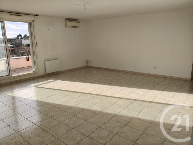 Appartement F5 à vendre - 4 pièces - 111.64 m2 - MARSEILLE - 13013 - PROVENCE-ALPES-COTE-D-AZUR - Century 21 Alphée Sga