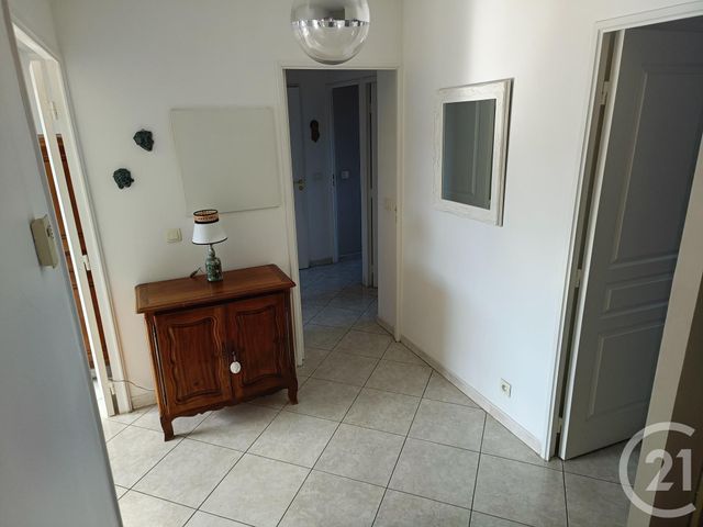 Appartement T4 à vendre - 4 pièces - 94.36 m2 - MARSEILLE - 13011 - PROVENCE-ALPES-COTE-D-AZUR - Century 21 Alphée Sga