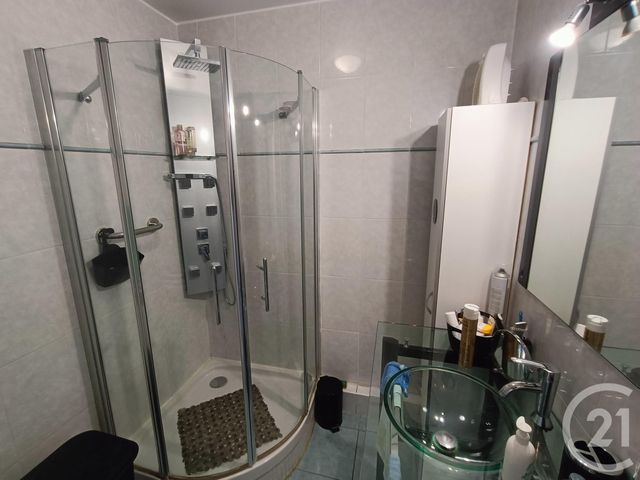 Appartement T4 à vendre - 4 pièces - 94.36 m2 - MARSEILLE - 13011 - PROVENCE-ALPES-COTE-D-AZUR - Century 21 Alphée Sga