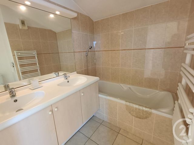 Appartement T4 à vendre - 4 pièces - 94.36 m2 - MARSEILLE - 13011 - PROVENCE-ALPES-COTE-D-AZUR - Century 21 Alphée Sga