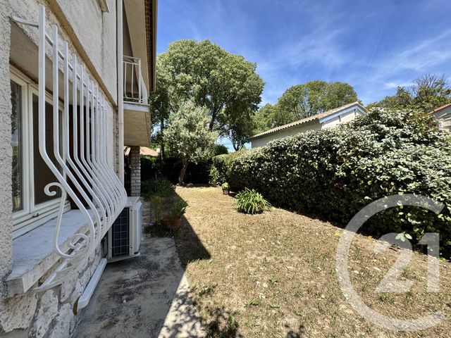 Appartement T2 à louer - 2 pièces - 66.74 m2 - MARSEILLE - 13012 - PROVENCE-ALPES-COTE-D-AZUR - Century 21 Alphée Sga