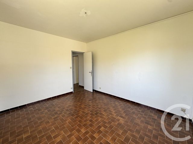 Appartement T3 à louer - 3 pièces - 73.39 m2 - MARSEILLE - 13012 - PROVENCE-ALPES-COTE-D-AZUR - Century 21 Alphée Sga
