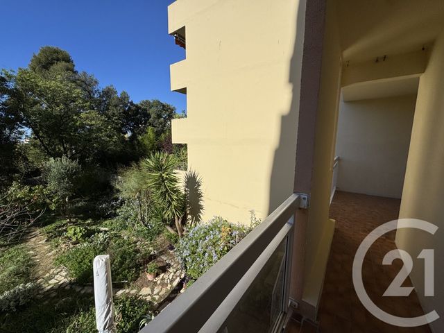 Afficher la photo en grand Appartement T4 à louer - 4 pièces - 79.88 m2 - MARSEILLE - 13012 - PROVENCE-ALPES-COTE-D-AZUR - Century 21 Alphée Sga