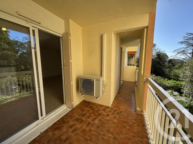 Afficher la photo en grand Appartement T4 à louer - 4 pièces - 79.88 m2 - MARSEILLE - 13012 - PROVENCE-ALPES-COTE-D-AZUR - Century 21 Alphée Sga