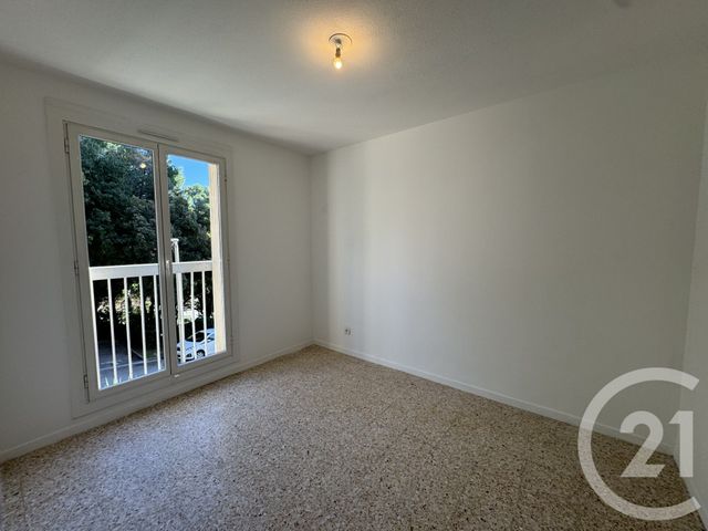 Afficher la photo en grand Appartement T4 à louer - 4 pièces - 79.88 m2 - MARSEILLE - 13012 - PROVENCE-ALPES-COTE-D-AZUR - Century 21 Alphée Sga