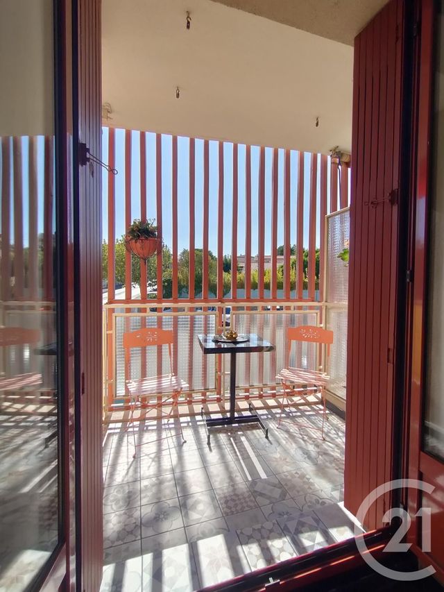 Afficher la photo en grand Appartement F4 à vendre - 4 pièces - 80.11 m2 - MARSEILLE - 13012 - PROVENCE-ALPES-COTE-D-AZUR - Century 21 Alphée Sga