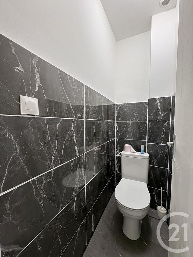 Appartement à louer - 4 pièces - 81.28 m2 - MARSEILLE - 13012 - PROVENCE-ALPES-COTE-D-AZUR - Century 21 Alphée Sga