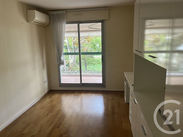 Appartement T3 à vendre - 3 pièces - 74.3 m2 - MARSEILLE - 13008 - PROVENCE-ALPES-COTE-D-AZUR - Century 21 Alphée Sga