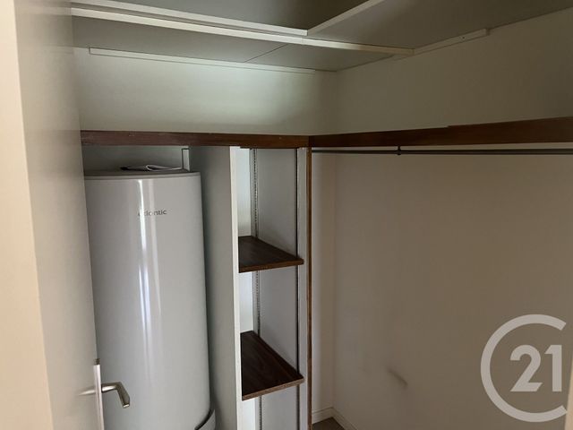 Appartement T3 à vendre - 3 pièces - 74.3 m2 - MARSEILLE - 13008 - PROVENCE-ALPES-COTE-D-AZUR - Century 21 Alphée Sga