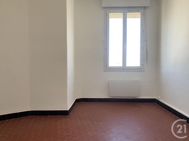 Appartement T2 à louer - 2 pièces - 33.48 m2 - MARSEILLE - 13007 - PROVENCE-ALPES-COTE-D-AZUR - Century 21 Alphée Sga