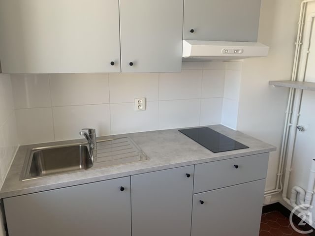 Appartement T2 à louer - 2 pièces - 33.48 m2 - MARSEILLE - 13007 - PROVENCE-ALPES-COTE-D-AZUR - Century 21 Alphée Sga