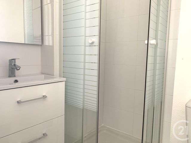 Appartement T2 à louer - 2 pièces - 33.48 m2 - MARSEILLE - 13007 - PROVENCE-ALPES-COTE-D-AZUR - Century 21 Alphée Sga