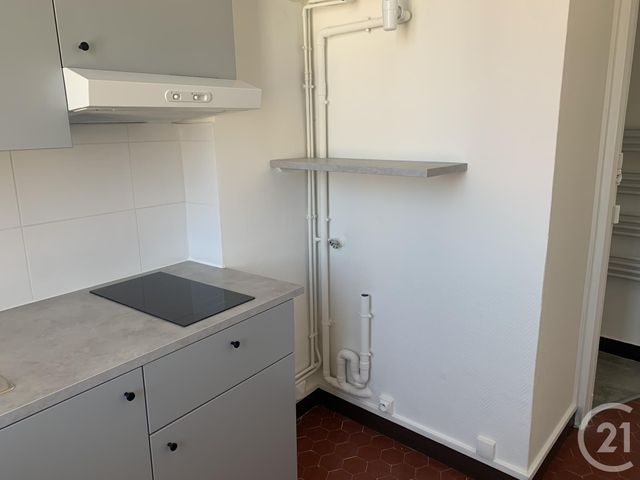 Appartement T2 à louer - 2 pièces - 33.48 m2 - MARSEILLE - 13007 - PROVENCE-ALPES-COTE-D-AZUR - Century 21 Alphée Sga